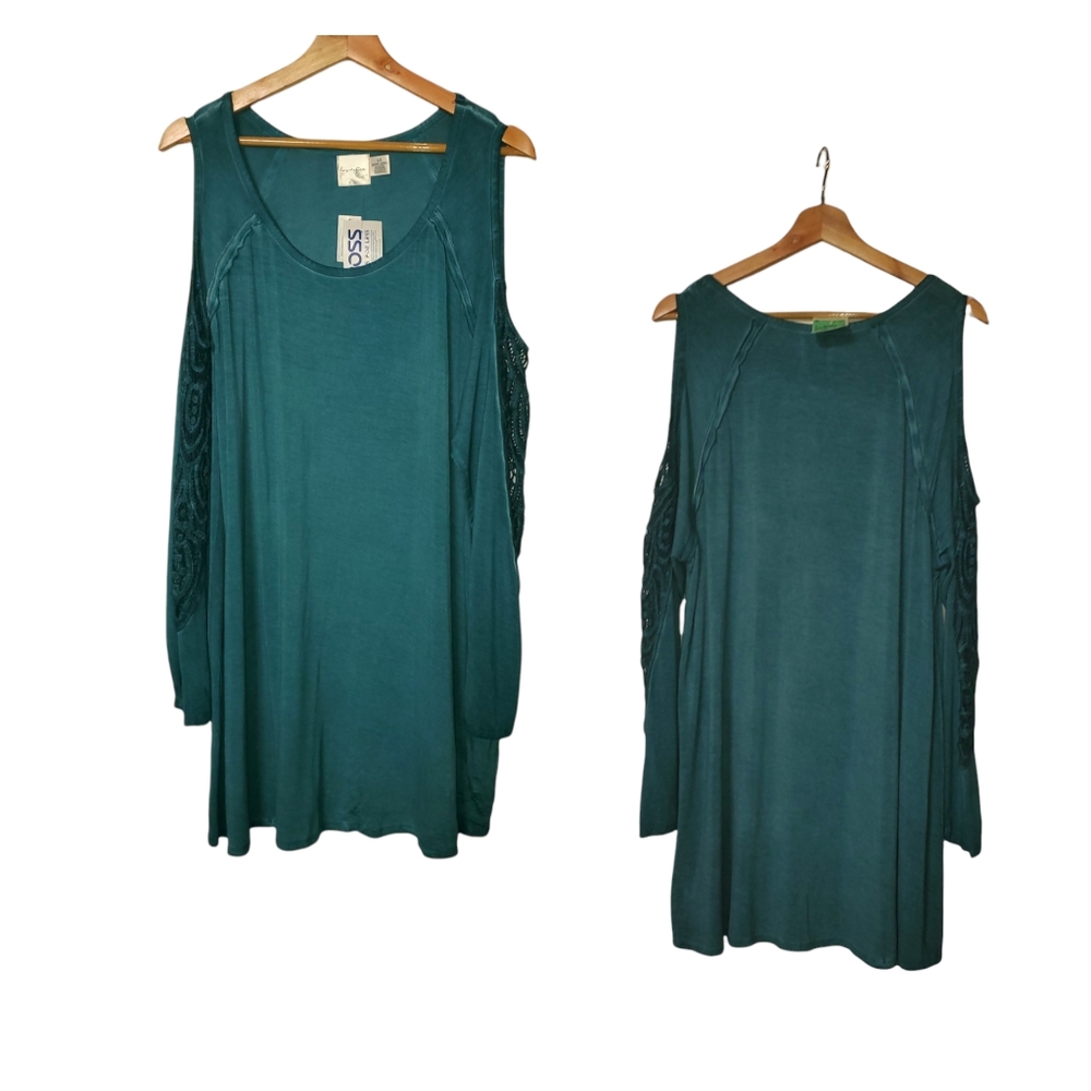 NWT LOVE CRAZY TEAL Cold Shoulder Lace Plus Size Top size 1X